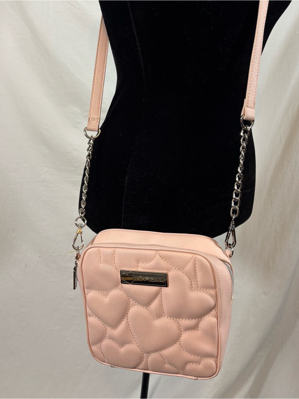 Betsey Johnson Be Mine Pink Quilted Hearts Camera Crossbody Bag Coquette